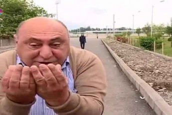 axali-saxeebi-ki-ara-mama-RmerTi-aRar-uSveliT