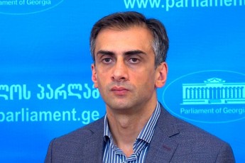 giorgi-kaxiani-reglamentis-Tanaxmad-premieri-upasuxebs-im-konkretul-kiTxvas-romelic-misTvis-interpelaciis-gziT-iyo-dasmuli
