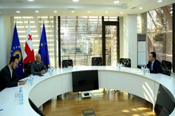 irakli-RaribaSvili-samxreT-kavkasiaSi-euTo-s-specialur-warmomadgenels-rudolf-mixalkas-Sexvda