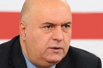 nacionaluri-moZraoba-eduard-SevardnaZis-memkvidre-iyo-amitom-zviad-gamsaxurdias-saqmis-gamosaZieblad-maincdamainc-Tavi-ar-gamoudia