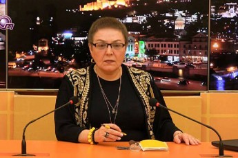 perogarWobilo-simonebo-pirdapir-eTerSi-dedis-gineba-Jurnalistikis-axali-trendia