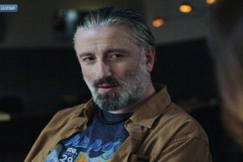 SeiZleba-piradi-kadrebis-atvirTviT-mec-damemuqron-Cveulebriv-pornos-ixilaven