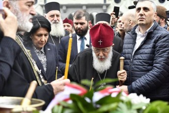 patriarqma-9-aprils-daRupulTa-xsovnas-pativi-miago