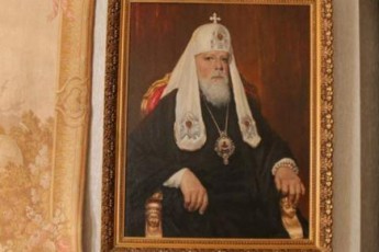 ratom-dakides-ruseTis-partiarqis-foto-saqarTvelos-sapatriarqos-rezidenciaSi