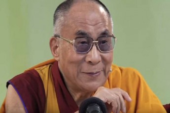 dalai-lama-saavadmyofodan-gaweres