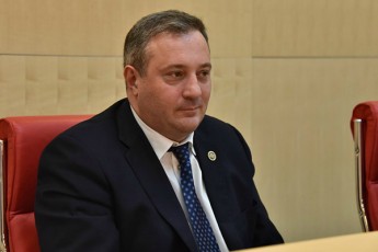 Cven-gvaqvs-eqimebis-siWarbe-da-eqTnebis-mwvave-deficiti