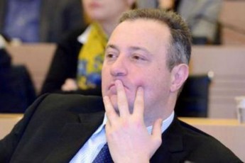 Cemi-kolegebis-komentarze-ar-vakeTeb-komentars