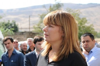 zugdidSi-nacionaluri-moZraobis-wevrebi-sandra-rulovs-daupirispirdnen