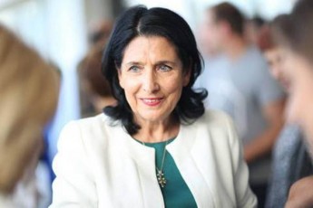 twitter-is-Semdeg-facebook-i-salome-zurabiSvili-kritikis-qarcecxlSi