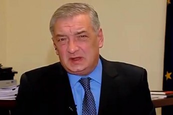 amerikuli-bazis-mSeneblobaze-salome-zurabiSvilis-Sexedulebebi-aranairad-ar-upirispirdeba-sagareo-kursis-ZiriTad-mimarTulebas