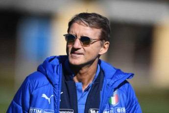 manCini-italiaSi-klops-da-poCetinos-didi-xania-daxocavdnen