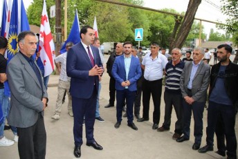 zaur-dargali-wels-sadaxlos-administraciul-erTeulSi-Semaval-soflebSi-sxvadasxva-infrastruqturuli-proeqtebi-ganxorcieldeba