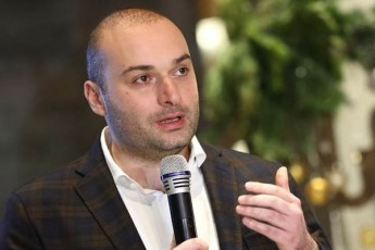 nebismieri-Cveni-stumrisTvis-pirvelive-SexedviT-TvalsaCinoa-qarTuli-kulturis-identoba-evropul-kulturasTan