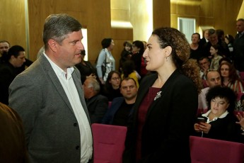 giorgi-Sengelia-zugdidi-mSvidobis-qalaqia-dRes-aq-berta-fon-zutneris-mSvidobis-premia-dafuZnda
