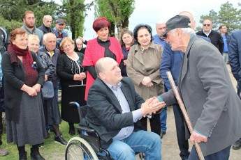 giorgi-gogliCiZem-veteranebs-faSizmze-gamarjvebis-dRe-miuloca