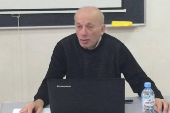 demokratiisaTvis-Tavdadebuli-mebrZoli-mxars-gaumagrebs-demokratiis-gacxadebul-mtrebs-evronacebs