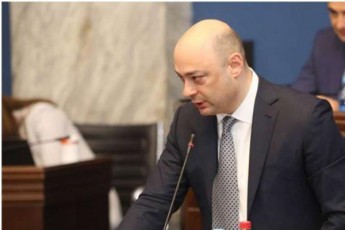 saTqmeli-Tu-hqonda-manamde-unda-eTqva---ocneba-sakuTar-yofil-ministrs-boikots-ucxadebs
