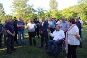 maia-cqitiSvili-da-giorgi-gogliCiZe-soflebis--sazanoszovreTisa-da-SroSis-mosaxleobas-Sexvdnen