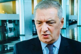 sandra-rulovsi-gamarjvebis-SemTxvevaSic-ki-ar-warmoadgens-merobisTvis-mowodebul-adamians