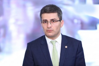 yvelafers-gavakeTebT-rom-saarCevno-dRe-damTavrdes-ise-rom-demokratiis-xarisxTan-dakavSirebiT-aranairi-kiTxvis-niSani-ar-daisvas
