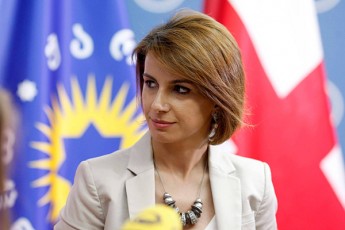 yvelas-didi-madloba-am-arCevnebze-Cven-yvelam-erTad-gavimarjveT
