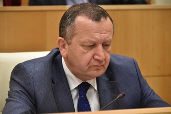 es-aris-am-mTavrobis-ususuroba