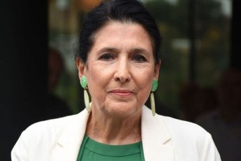 ratom-unda-davabrunoT-saakaSvili-daitoveT-aq-sadme-visac-unda