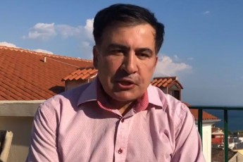gadamaluli-rom-mqondes-milionebi-mudmivad-ekonomklasSi-kiar-vijdebodi-mazoxisti-ki-ar-var-