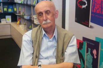 ruseTis-winaaRmdeg-protestis-gamoxatvis-yvela-saSualeba-unda-gamoviyenoT---poeti