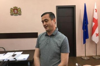 an-me-davrCebi-an-kostava---quTaisis-sakrebulos-Tavmjdomare-nana-kostavas-upirispirdeba