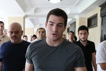 mtredebi-gavuSviT-Tavisuflebis-niSnad-da-yvelafers-iseT-adgilze-davayenebT-rogorc-saWiroa
