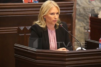 naTia-Turnava-anakliis-porti-saxelmwifos-prioritetia-da-amis-dasturi-eipiem-terminals-foTisTvis-gacemuli-dokumentis-gauqmebaa