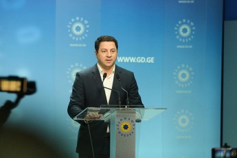 oponentebi-cdiloben-absurduli-braldebebiT-saarCevno-procesis-diskreditacia-moaxdinon