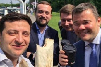 zelenskis-partiis-yriloba-karavSi-gaimarTa---stumrebs-ki-SaurmiT-gaumaspinZlda