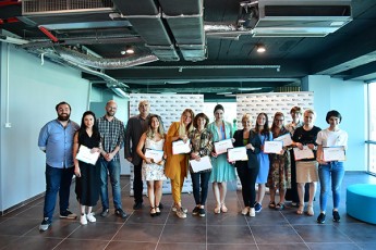 sainformacio-formatebi-da-marketingi-radioSi---mediaakademiam-radio-JurnalistebisTvis-uorkSopi-Caatara