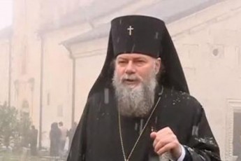 meufe-petrem-lgbtq-Temis-mowinaaRmdegeebi-rus-muJikebs-Seadara