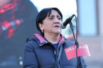 laSa-buRaZev-Se-faSisto-kargad-daimaxsovre
