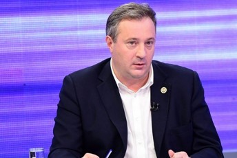 akaki-zoiZe-xalxs-ver-davarqmev-im-toqsikur-Zalas-romelTac-es-axalgazrdebi-specrazmelebTan-gauSves-da-Seatoves