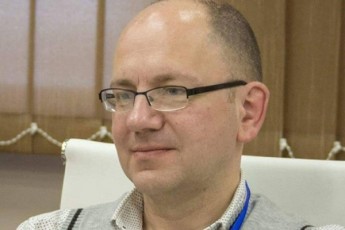 gia-abaSiZe-proporciul-arCevnebze-ultimatumebis-eniT-konstruqciul-oponirebaze-saubari-zedmetia