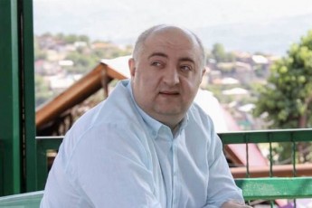 dagmeT-nebismieri-vinc-gvimaxinjebs-istorias-moyvarec-da-mteric-rogori-Zlieri-avtoritetisac-ar-unda-iyos-igi