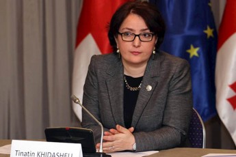 batono-ministro-iuristis-rCevebi-unda-migeRoT-eTeramde-iqneb-CamoyalibdeT-risTvis-ibrZodiT-im-Rames
