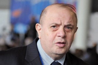 levan-berZeniSvili-giorgi-gaxarias-momxreebs-feisbuq-samegobrodan-waSlas-sTxovs