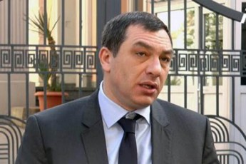 nacionalebs-nika-melias-gamo-bokeriac-daupirispirda---isini-samarTlian-kritikas-unda-Seeguon