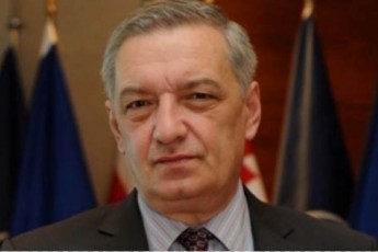 Cveni-oponentebi-me-vityodi-saqarTvelos-oponentebi-nacionaluri-moZraoba-acxadebs-rom-adamianebis-dakaveba-politikuri-niSniT-moxda