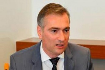 vin-aris-paata-salia-romelic-SesaZloa-rusTavi-2-is-direqtori-gaxdes
