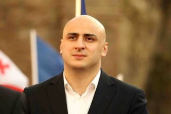 waiReben-rusTavi2-s-Tu-ibrZvi-mis-adgilas-rusTavi4-amova-gamarjveba-winaa-biZina-ukan