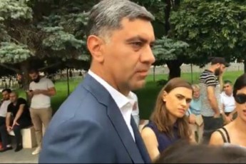 xelfasi-mqonda-asaRebi-buRalteria-winidan-megona