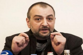 daviT-dvali-SevxvdiT-paata-salias-uaxloes-dReebSi-SevxvdebiT-qibar-xalvaSs
