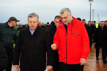 nasosebi-xarT-Tqven-garewrebo-kvirikaSvil-xazaraZe-jafariZem-biznesi-unda-akeTon-miliardebi-iSovon-da-garantad-Cven-gadasaxadis-gadamxdeli-unda-davudgeT