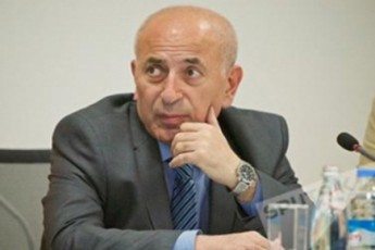 qarTulma-mxarem-rusul-bazarze-didi-molodinebi-daamyara